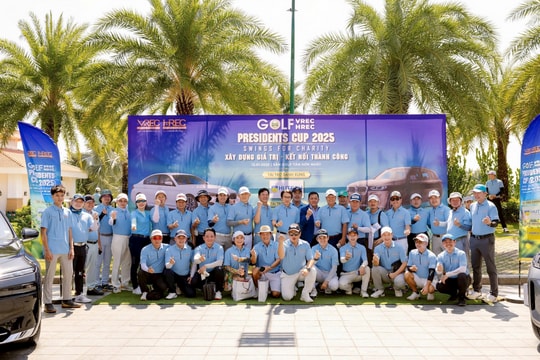 Hơn 1 tỷ đồng quyên góp vào Quỹ VREC HREC chung tay vì cộng đồng Hơn 1 tỷ đồng quyên góp vào Quỹ VREC HREC chung tay vì cộng đồng