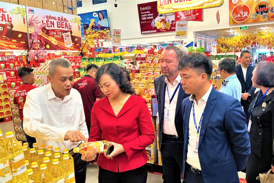 TP.HCM đảm bảo đủ hàng Tết Ất Tỵ 2025 TP.HCM đảm bảo đủ hàng Tết Ất Tỵ 2025