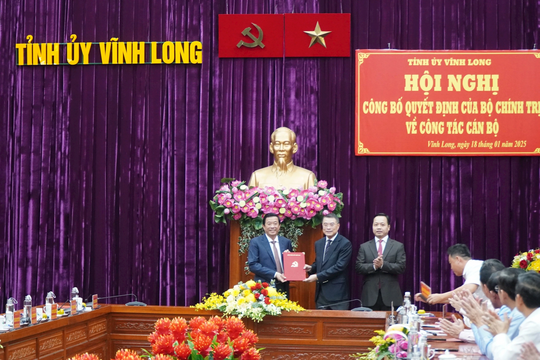 Thứ trưởng Bộ Tư pháp làm Bí thư tỉnh Vĩnh Long Thứ trưởng Bộ Tư pháp làm Bí thư tỉnh Vĩnh Long