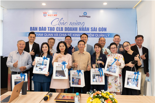 Câu lạc bộ Doanh nhân Sài Gòn thăm và chúc Tết hai doanh nghiệp hội viên Câu lạc bộ Doanh nhân Sài Gòn thăm và chúc Tết hai doanh nghiệp hội viên