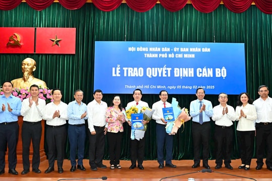 TP.HCM trao quyết định phê chuẩn nhân sự chủ chốt TP. Thủ Đức