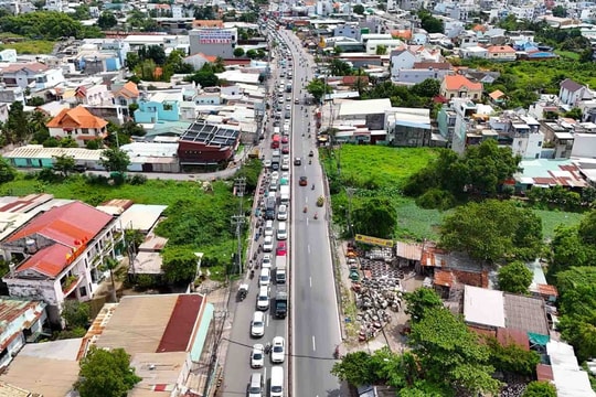 Đề xuất làm đường trên cao nối TP.HCM với Bình Dương