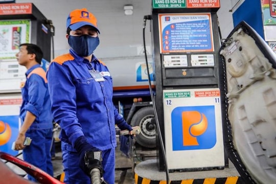 Thương nhân đầu mối kinh doanh xăng dầu phải kết nối dữ liệu với Bộ Công Thương Thương nhân đầu mối kinh doanh xăng dầu phải kết nối dữ liệu với Bộ Công Thương