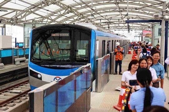 TP.HCM triển khai vé điện tử chung cho metro số 1 và xe buýt TP.HCM triển khai vé điện tử chung cho metro số 1 và xe buýt