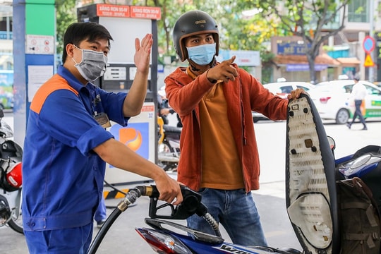 Tăng cường kết nối tự động phát hành hóa đơn điện tử trong bản lẻ xăng dầu tại TP.HCM Tăng cường kết nối tự động phát hành hóa đơn điện tử trong bản lẻ xăng dầu tại TP.HCM