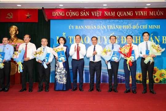 TP.HCM bổ nhiệm 45 lãnh đạo sở sau khi tổ chức, sắp xếp lại bộ máy TP.HCM bổ nhiệm 45 lãnh đạo sở sau khi tổ chức, sắp xếp lại bộ máy