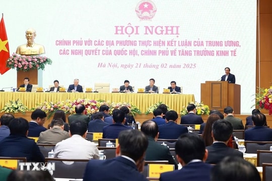 Đề xuất các giải pháp tăng trưởng và giải ngân vốn đầu tư công năm 2025 Đề xuất các giải pháp tăng trưởng và giải ngân vốn đầu tư công năm 2025
