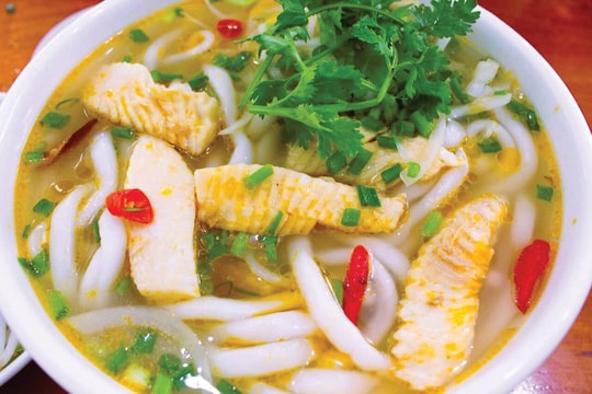 Bánh canh cá lóc Quảng Trị: Dân dã khó quên Bánh canh cá lóc Quảng Trị: Dân dã khó quên