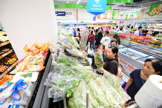 Co.opmart, Co.opXtra "gánh" nỗi lo giá cả, tăng nguồn hàng phục vụ 8/3 Co.opmart, Co.opXtra "gánh" nỗi lo giá cả, tăng nguồn hàng phục vụ 8/3