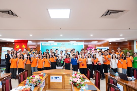 “Đỉnh cao chứng trường”: Sân chơi thực chiến cho sinh viên Việt “Đỉnh cao chứng trường”: Sân chơi thực chiến cho sinh viên Việt