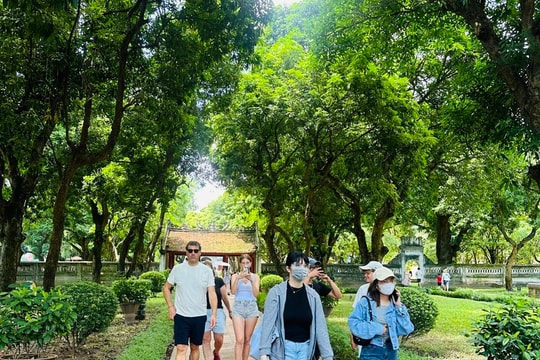 Hàn Quốc dẫn đầu thị trường khách du lịch đến Việt Nam tháng 2/2025