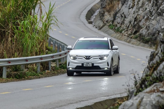 Chiến lược mới, diện mạo mới - Bước ngoặt bứt tốc của công ty thuê xe điện số 1 thị trường Chiến lược mới, diện mạo mới - Bước ngoặt bứt tốc của công ty thuê xe điện số 1 thị trường