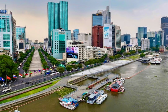 Cải tạo công viên Bến Bạch Đằng phục vụ lễ kỷ niệm 30/4