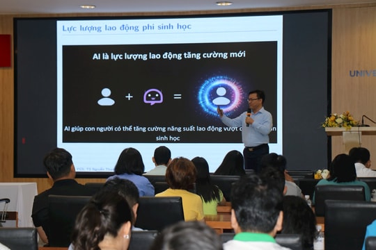 TP.HCM bồi dưỡng kiến thức về trí tuệ nhân tạo, giúp cán bộ tối ưu công việc TP.HCM bồi dưỡng kiến thức về trí tuệ nhân tạo, giúp cán bộ tối ưu công việc