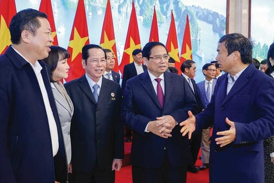 Phát triển kinh tế tư nhân: Nhìn từ kinh nghiệm Trung Quốc Phát triển kinh tế tư nhân: Nhìn từ kinh nghiệm Trung Quốc