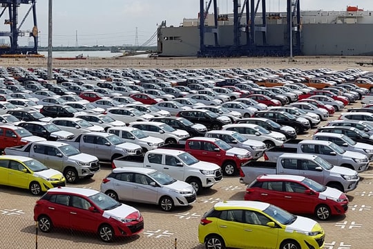 Bộ Tài chính đề xuất giảm thuế nhập khẩu 3 mặt hàng ô tô