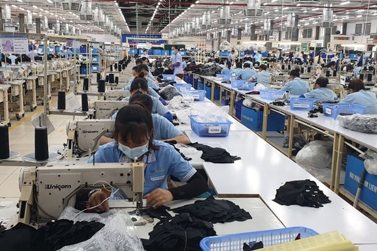 Dệt may ghi nhận tín hiệu tích cực, xuất khẩu tăng 9% Dệt may ghi nhận tín hiệu tích cực, xuất khẩu tăng 9%