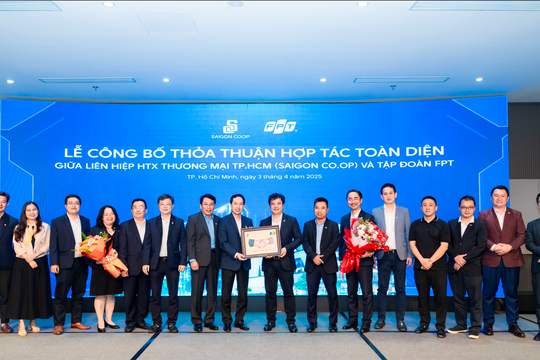 Saigon Co.op “bắt tay” FPT chuyển đổi số và chuyển đổi xanh trong lĩnh vực bán lẻ Saigon Co.op “bắt tay” FPT chuyển đổi số và chuyển đổi xanh trong lĩnh vực bán lẻ