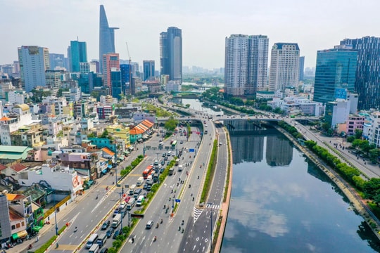 TP.HCM gấp rút hoàn thiện công tác chuẩn bị cho đại lễ 30/4 TP.HCM gấp rút hoàn thiện công tác chuẩn bị cho đại lễ 30/4