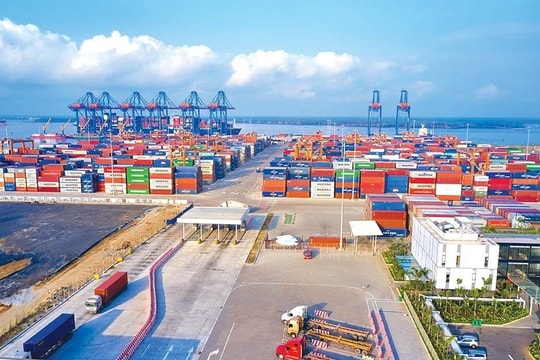 Vận tải quý I/2025: Đường sắt bứt phá mạnh mẽ, đường biển giữ vững vị thế chủ lực