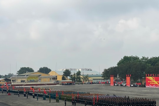 Bản tin chiều 11/4: Tổng hợp luyện các lực lượng diễu binh, diễu hành kỷ niệm 50 năm Ngày Giải phóng miền Nam, thống nhất đất nước