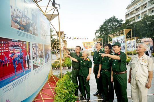 Bản tin trưa 15/4: TP.HCM tổ chức chương trình chiếu phim kỷ niệm 50 năm Giải phóng miền Nam