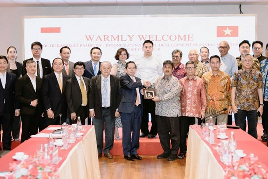 Nhạy bén như Bộ trưởng Indonesia Nhạy bén như Bộ trưởng Indonesia