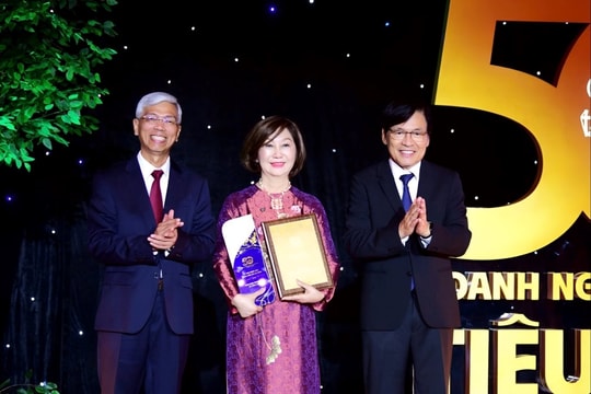 ACB - Vững nội lực, bền cam kết đồng hành cùng Thành phố ACB - Vững nội lực, bền cam kết đồng hành cùng Thành phố