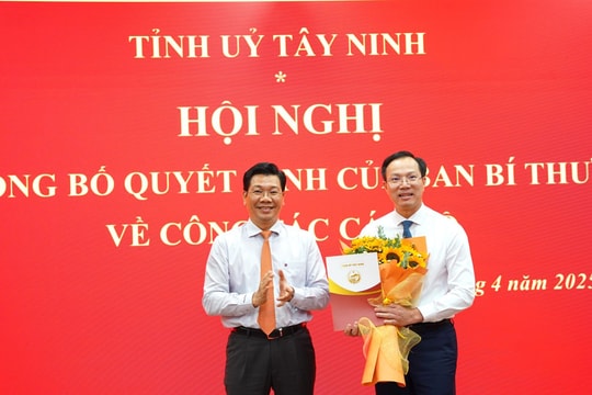 Ông Đoàn Trung Kiên được điều động, chỉ định tham gia Ban Chấp hành, Ban Thường vụ Tỉnh uỷ Tây Ninh Ông Đoàn Trung Kiên được điều động, chỉ định tham gia Ban Chấp hành, Ban Thường vụ Tỉnh uỷ Tây Ninh