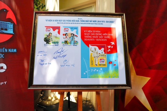 Chính thức phát hành đặc biệt bộ tem bưu chính kỷ niệm 50 năm Ngày Giải phóng miền Nam, thống nhất đất nước