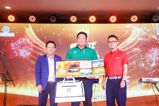 “Kỳ tích” xuất hiện tại Giải golf Kỷ niệm ngày Quốc tế Lao động và 50 năm thành lập HUBA “Kỳ tích” xuất hiện tại Giải golf Kỷ niệm ngày Quốc tế Lao động và 50 năm thành lập HUBA