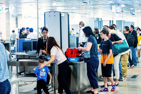 Các sân bay đón hơn 2 triệu lượt khách dịp nghỉ lễ 30/4 - 1/5