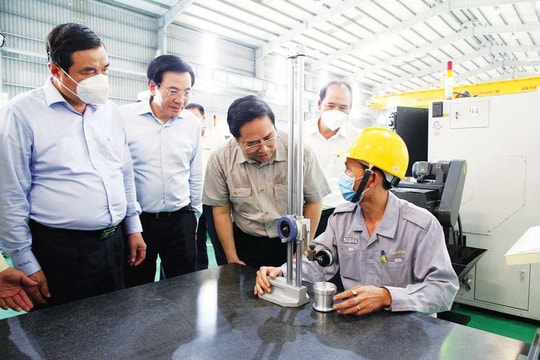 Nghị quyết 68 và khát vọng quốc gia hùng cường: Vì sao doanh nghiệp tư nhân là động lực quan trọng của nền kinh tế? (Bài 1) Nghị quyết 68 và khát vọng quốc gia hùng cường: Vì sao doanh nghiệp tư nhân là động lực quan trọng của nền kinh tế? (Bài 1)