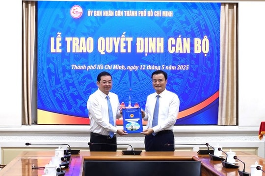 Trao quyết định bổ nhiệm giám đốc và 6 phó giám đốc Sở Nông nghiệp và Môi trường TP.HCM Trao quyết định bổ nhiệm giám đốc và 6 phó giám đốc Sở Nông nghiệp và Môi trường TP.HCM
