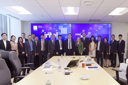 Bộ Tài chính làm việc với Meta và Intel