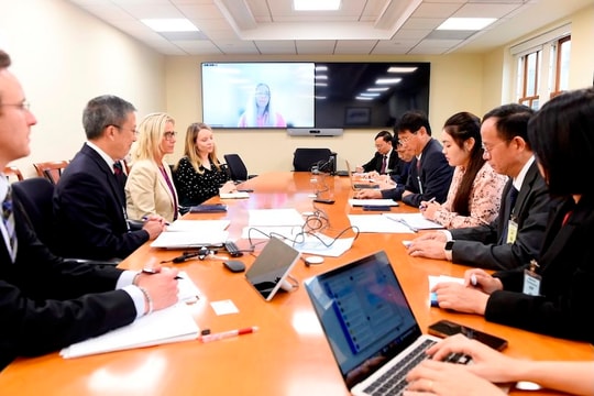 Việt Nam thảo luận với Mỹ về Hiệp định tránh đánh thuế hai lần Việt Nam thảo luận với Mỹ về Hiệp định tránh đánh thuế hai lần