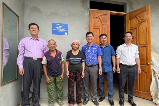 Dựng lại niềm tin bằng lòng tử tế Dựng lại niềm tin bằng lòng tử tế