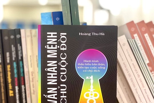 Ra mắt sách “Khai vấn nhân mệnh – Làm chủ cuộc đời” Ra mắt sách “Khai vấn nhân mệnh – Làm chủ cuộc đời”