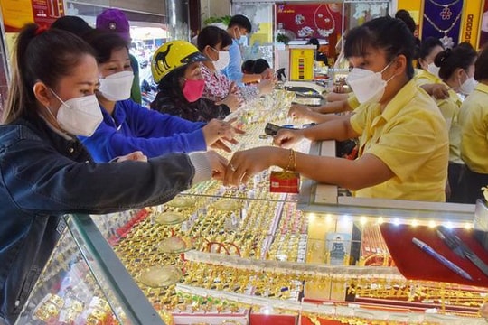 Tăng cường rà soát việc lập hóa đơn bán vàng, thuốc và hàng hóa trọng điểm Tăng cường rà soát việc lập hóa đơn bán vàng, thuốc và hàng hóa trọng điểm