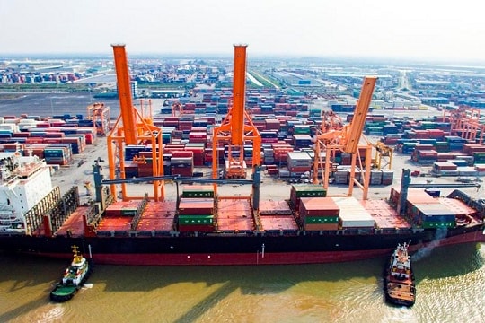 Trung Quốc chính thức đưa vào vận hành tuyến tàu chở hàng kết nối với ASEAN