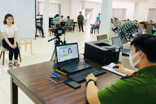 Công an TP.HCM kêu gọi cơ quan, tổ chức đăng ký tài khoản định danh điện tử trước ngày 30/6 Công an TP.HCM kêu gọi cơ quan, tổ chức đăng ký tài khoản định danh điện tử trước ngày 30/6