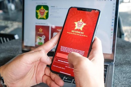 VNeID thay thế nhiều giấy tờ bản cứng trong thủ tục hành chính VNeID thay thế nhiều giấy tờ bản cứng trong thủ tục hành chính