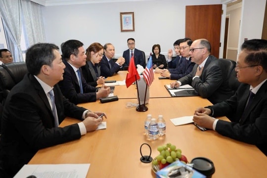 Bản tin trưa 21/5: Bộ trưởng Nguyễn Hồng Diên làm việc với Tập đoàn Excelerate Energy về hợp tác khí LNG