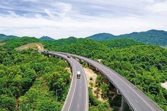 Đề xuất triển khai đầu tư tuyến cao tốc Mộc Châu - Cửa khẩu Tây Trang giai đoạn 2026 - 2030 Đề xuất triển khai đầu tư tuyến cao tốc Mộc Châu - Cửa khẩu Tây Trang giai đoạn 2026 - 2030