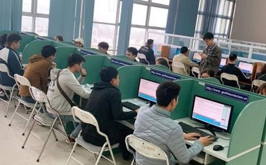Từ 1/6, áp dụng bộ 600 câu hỏi mới trong kỳ thi sát hạch lý thuyết lái xe Từ 1/6, áp dụng bộ 600 câu hỏi mới trong kỳ thi sát hạch lý thuyết lái xe