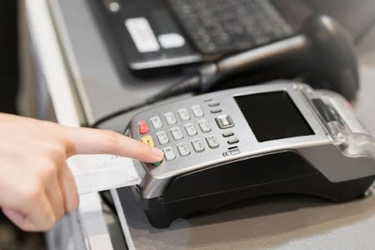 Đảm bảo 100% hộ kinh doanh thuộc diện sử dụng hóa đơn điện tử từ máy tính tiền Đảm bảo 100% hộ kinh doanh thuộc diện sử dụng hóa đơn điện tử từ máy tính tiền