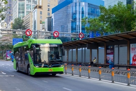 TP.HCM tháo gỡ vướng mắc trong lắp đặt trạm sạc điện, thúc đẩy giao thông xanh