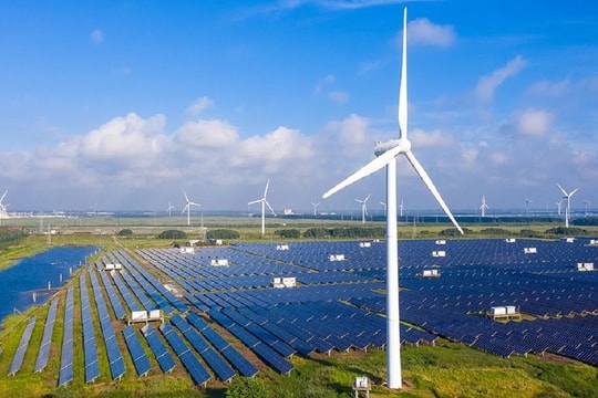 Đề xuất thành lập hai trung tâm công nghiệp và dịch vụ năng lượng tái tạo liên vùng tại Bắc - Nam Đề xuất thành lập hai trung tâm công nghiệp và dịch vụ năng lượng tái tạo liên vùng tại Bắc - Nam