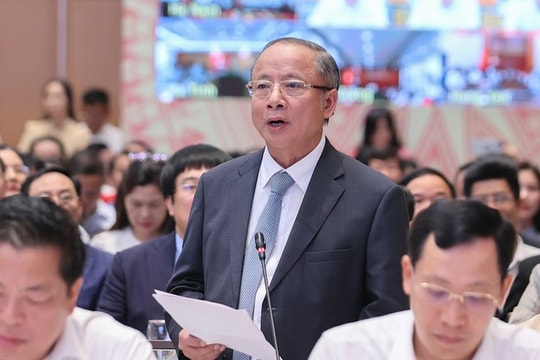 Thúc đẩy 5 triệu hộ kinh doanh chuyển đổi lên doanh nghiệp: Kiến nghị cung cấp ứng dụng kế toán miễn phí Thúc đẩy 5 triệu hộ kinh doanh chuyển đổi lên doanh nghiệp: Kiến nghị cung cấp ứng dụng kế toán miễn phí