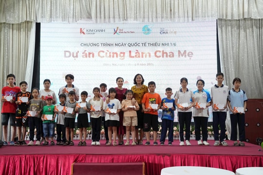 Quỹ Khởi Sự Từ Tâm bảo trợ thêm 150 trẻ mồ côi trong dự án Cùng Làm Cha Mẹ Quỹ Khởi Sự Từ Tâm bảo trợ thêm 150 trẻ mồ côi trong dự án Cùng Làm Cha Mẹ